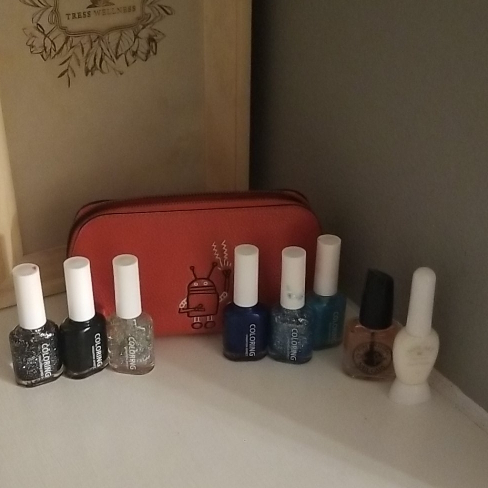 Gradation nail (all) with coach pouch